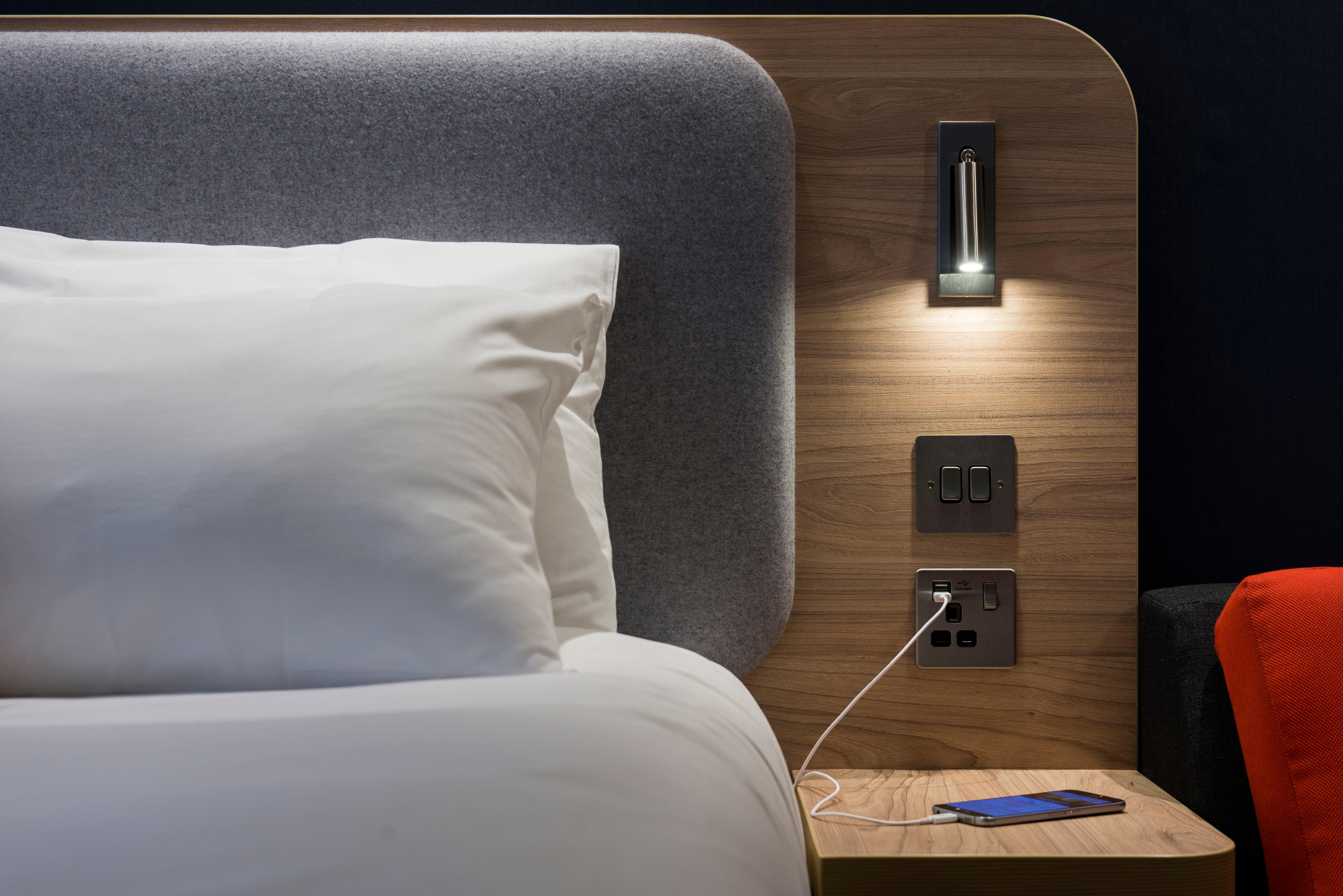Holiday Inn Express Bath By Ihg מראה חיצוני תמונה