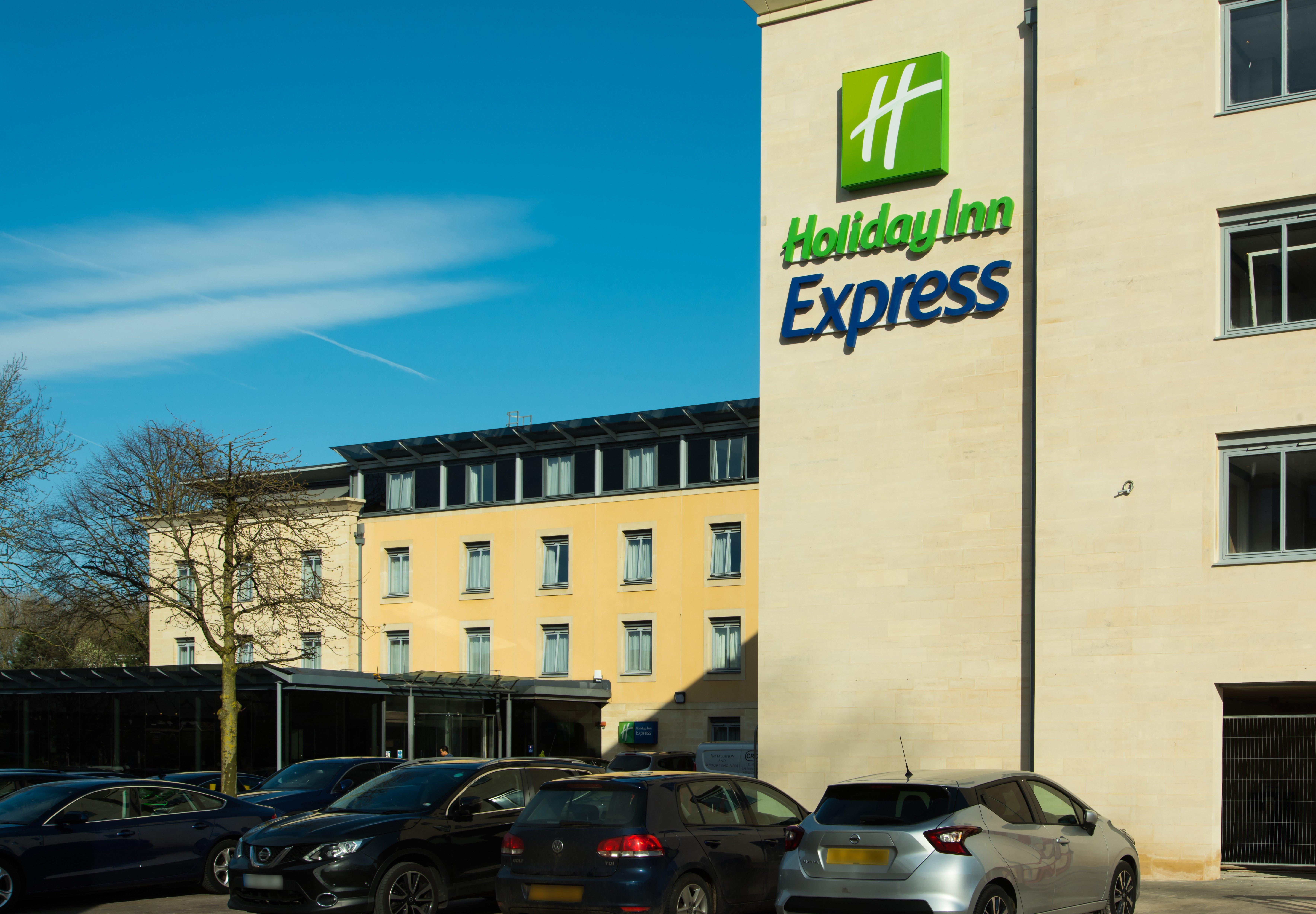 Holiday Inn Express Bath By Ihg מראה חיצוני תמונה
