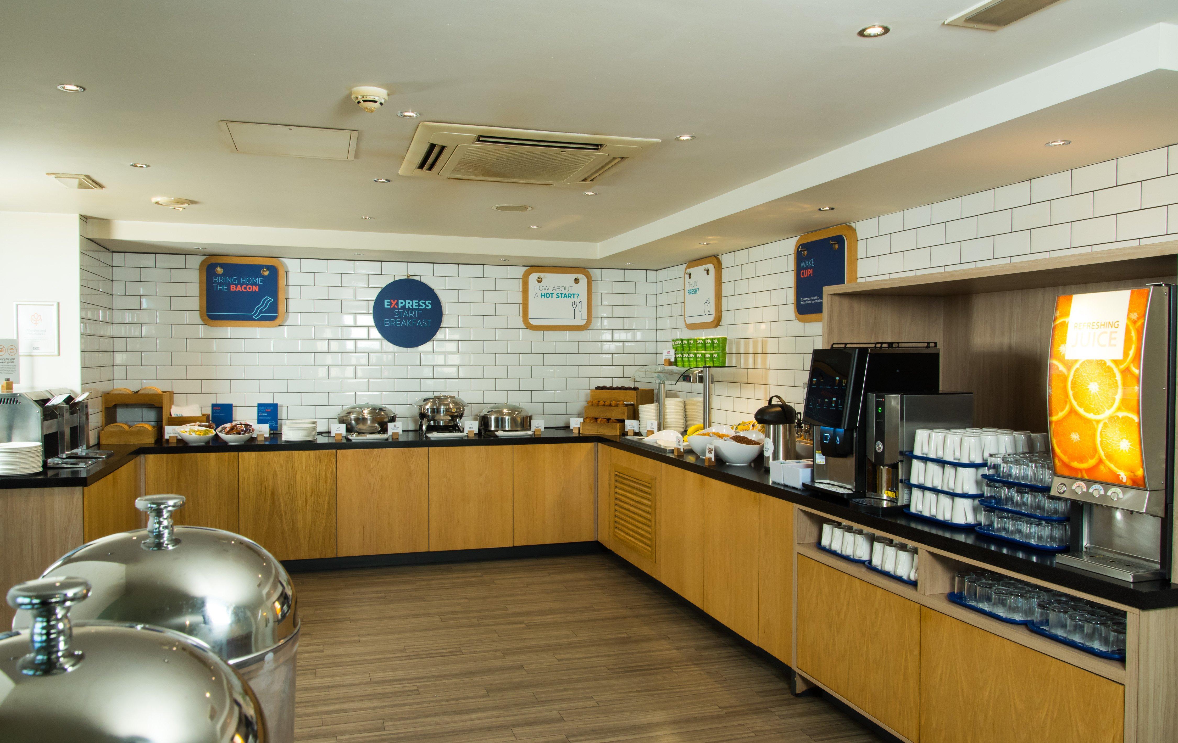 Holiday Inn Express Bath By Ihg מראה חיצוני תמונה