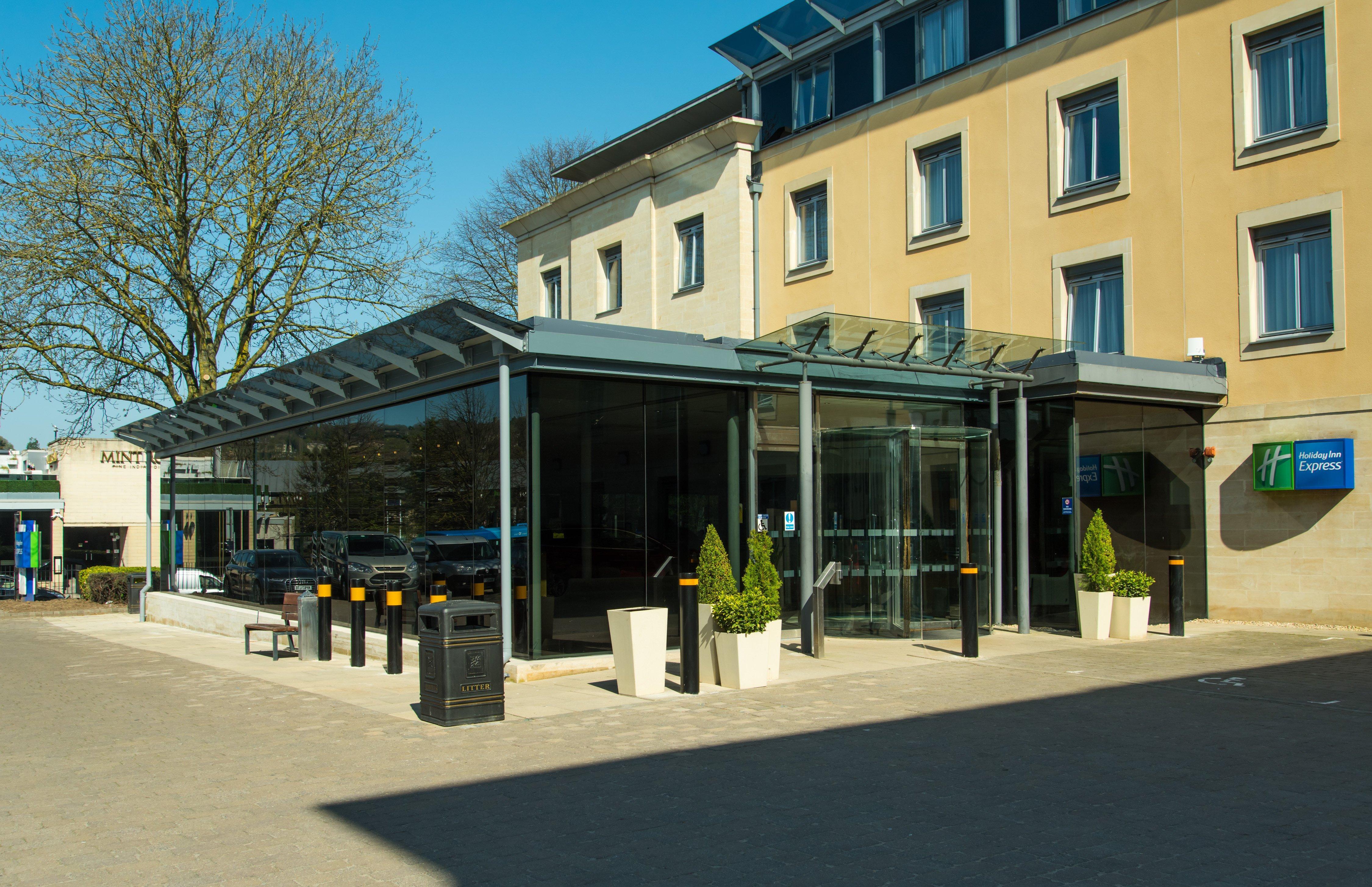 Holiday Inn Express Bath By Ihg מראה חיצוני תמונה