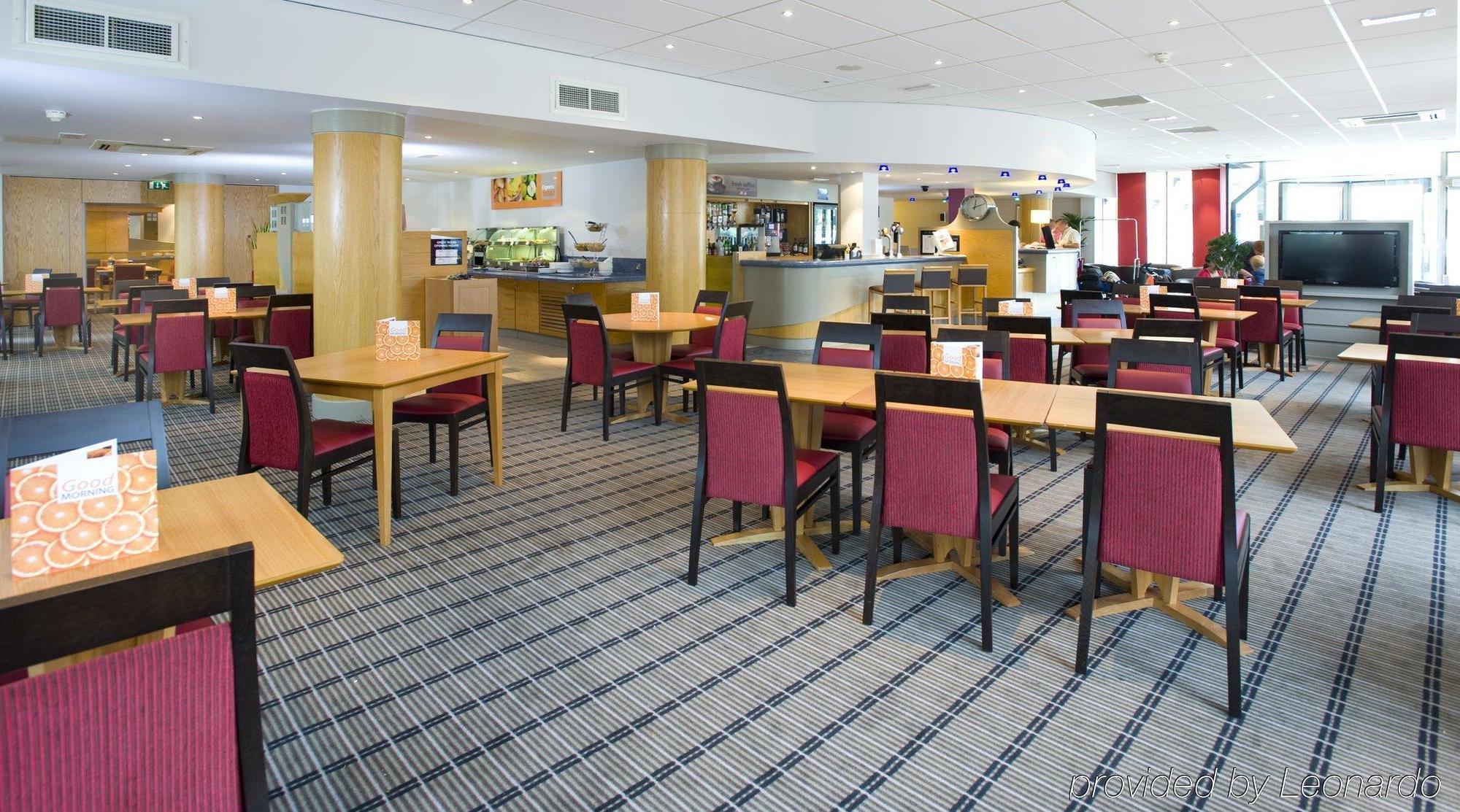 Holiday Inn Express Bath By Ihg מסעדה תמונה