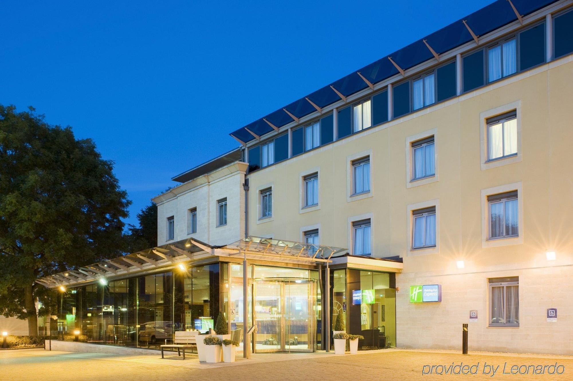 Holiday Inn Express Bath By Ihg מראה חיצוני תמונה