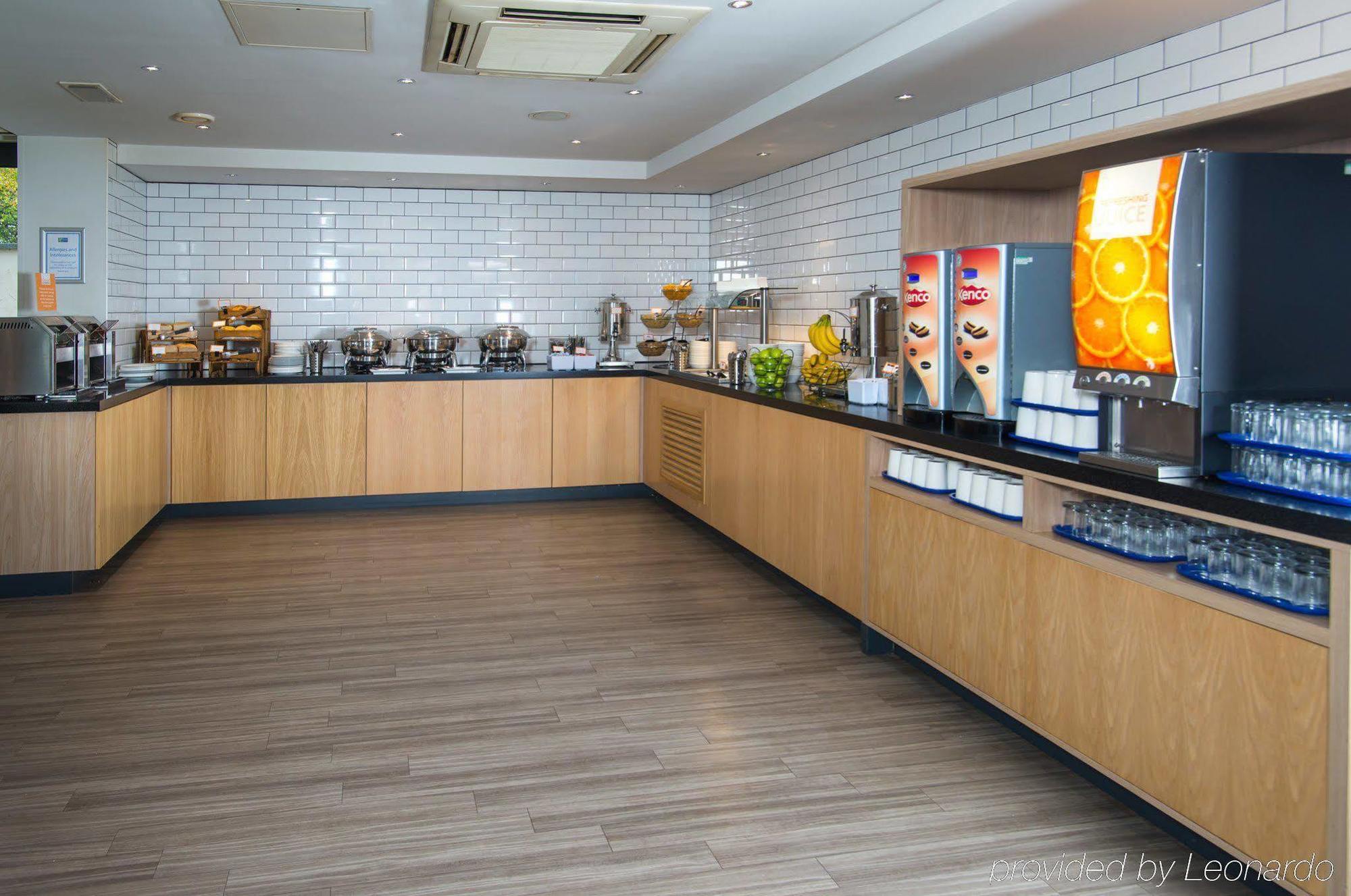 Holiday Inn Express Bath By Ihg מראה חיצוני תמונה