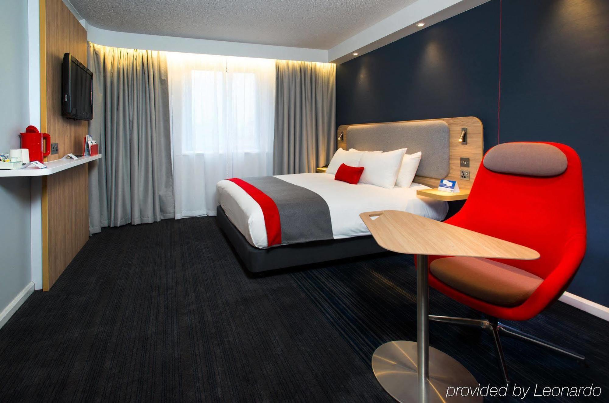 Holiday Inn Express Bath By Ihg מראה חיצוני תמונה