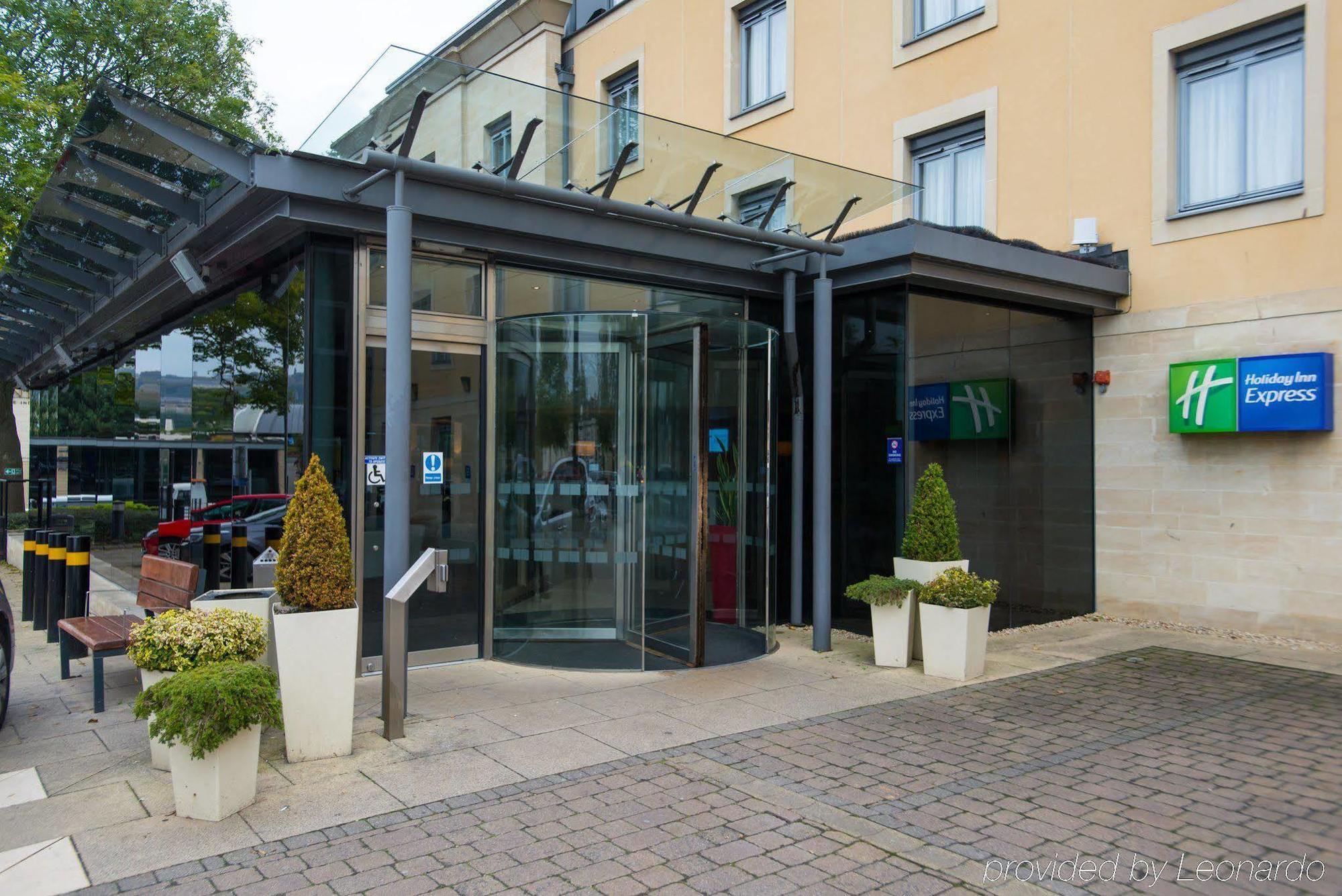 Holiday Inn Express Bath By Ihg מראה חיצוני תמונה