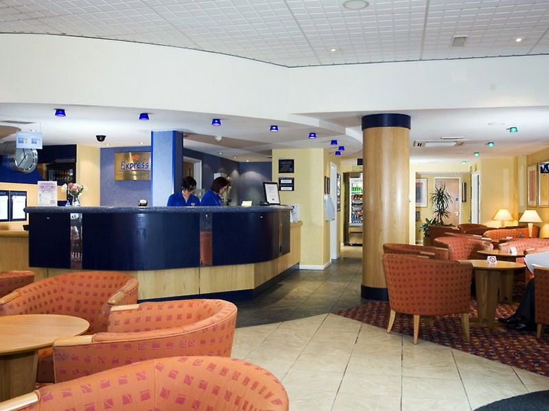 Holiday Inn Express Bath By Ihg מראה חיצוני תמונה